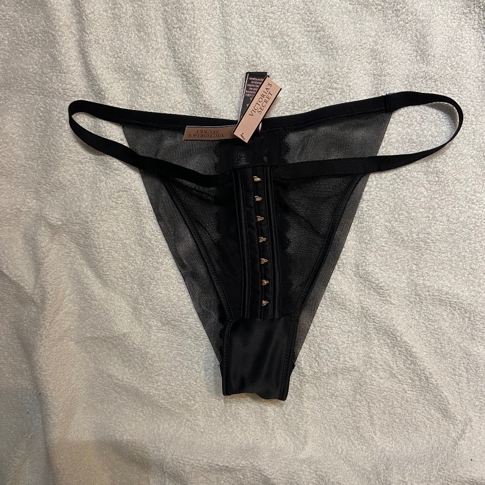 Victoria's Secret Panties NWT, Size M